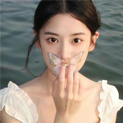 台风圈里的女人